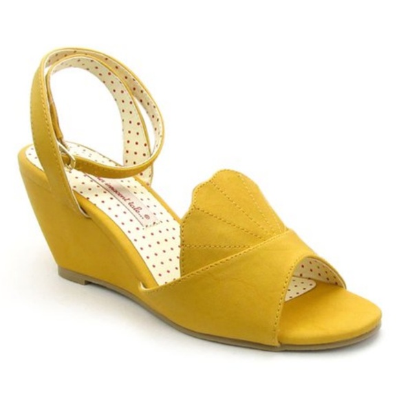 BAIT Footwear Shoes - BAIT Footwear Yellow Shell Wedges